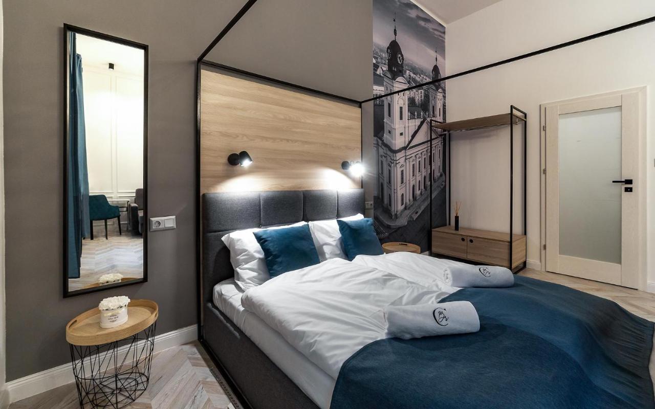 Catalog Boutique Rooms Debrecen Exterior foto