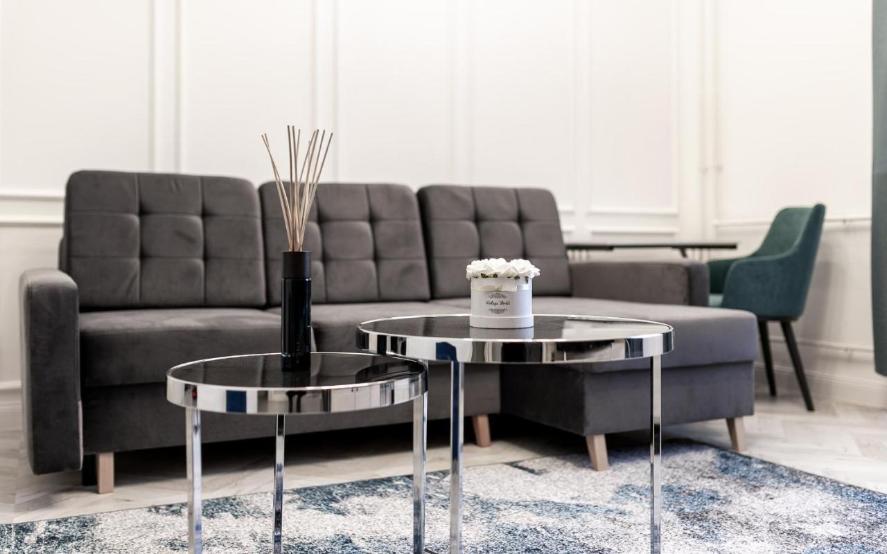Catalog Boutique Rooms Debrecen Exterior foto